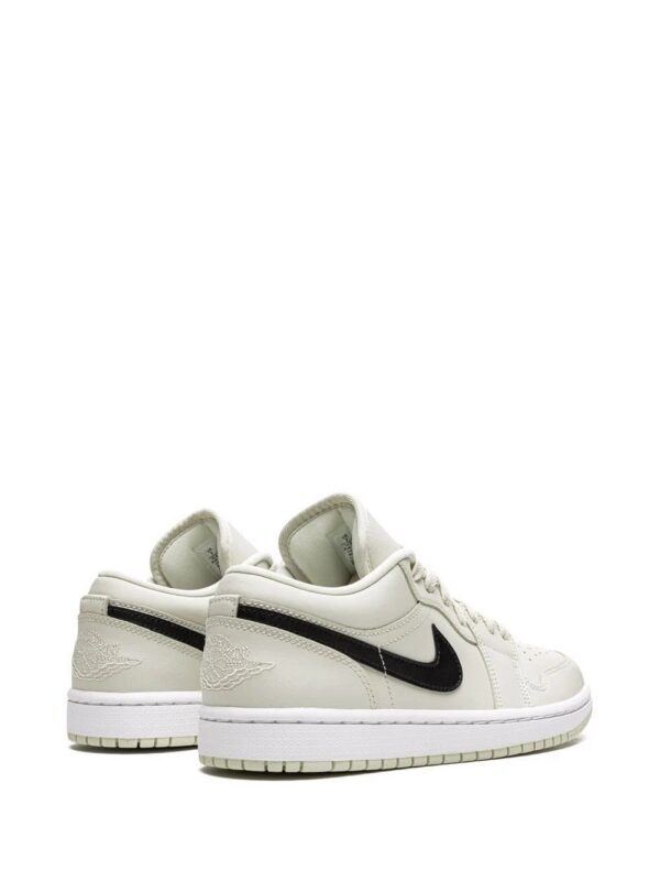 17494630_36239001_1000.jpg Jordan Air Jordan 1 sneakers