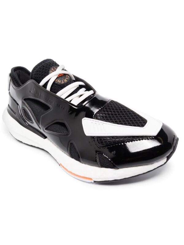 17546785_39432433_1000.jpg Adidas Ultraboost 22 low top sneakers