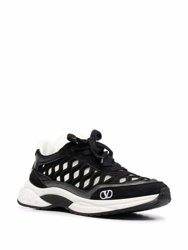 17586084_37931424_1000.jpg Valentino Garavani Ready Go Runner low-top sneakers
