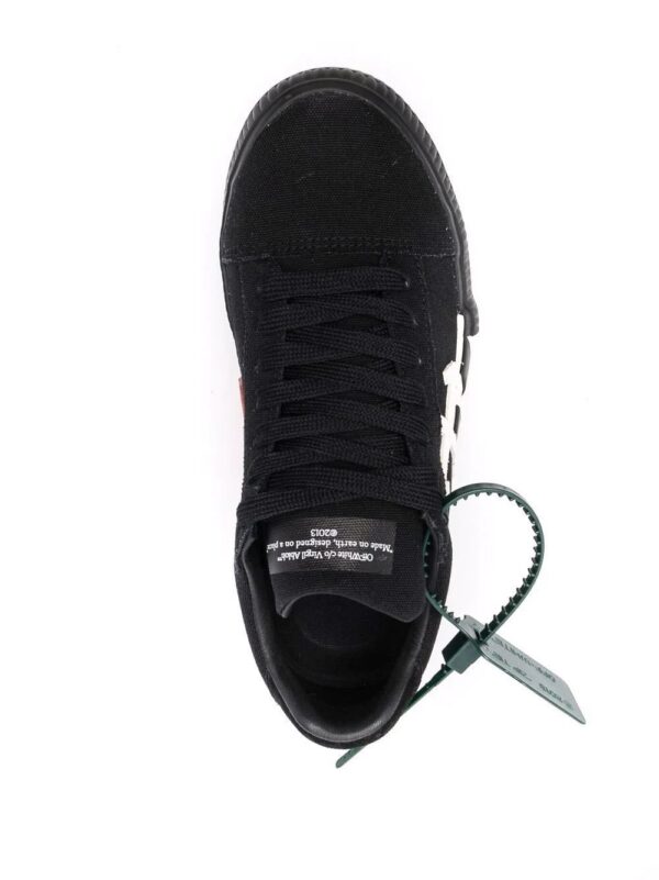 17590452_36920747_1000.jpg Off-white Vulcanized low-top sneakers