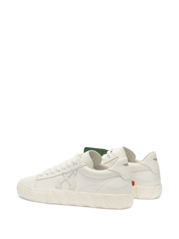 17590456_38794431_1000.jpg Off-white Low Vulcanized low-top sneakers