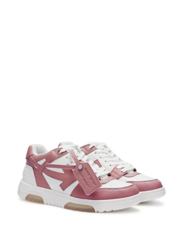 17590465_50528362_1000_5651de47-12ce-4617-841a-af20d29fe67e.jpg Off-White Out Of Office low-top sneakers