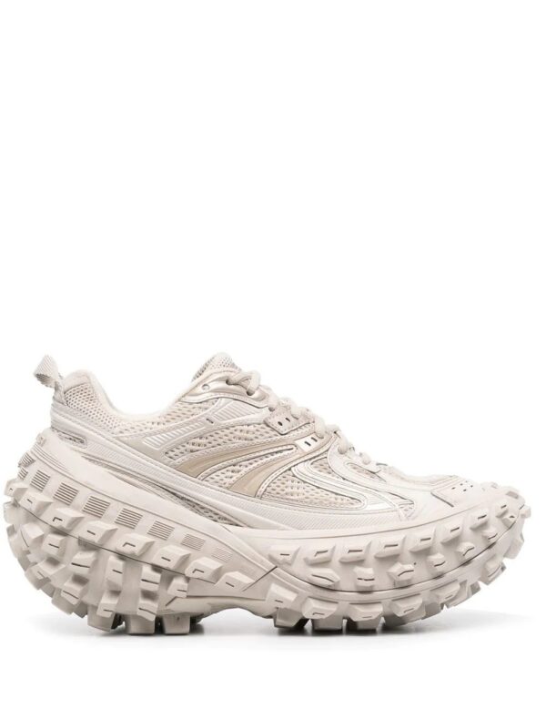 17730676_39222031_1000.jpg Balenciaga Defender extended-sole sneakers