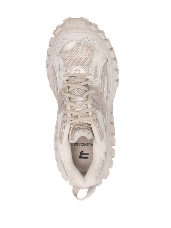 17730676_39222032_1000.jpg Balenciaga Defender extended-sole sneakers
