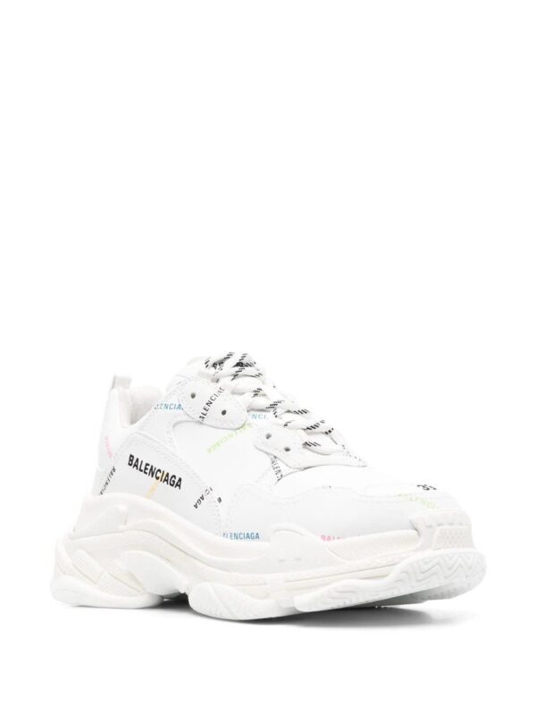 17730716_39559954_1000_a1b78e2d-8182-4071-a731-5826e56c495d-1.jpg Balenciaga Triple S chunky trainers
