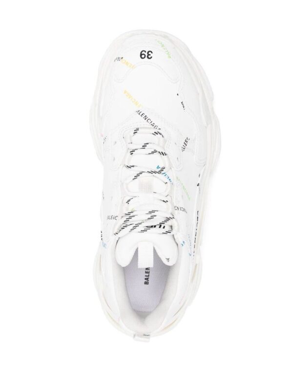 17730716_39560064_1000.jpg Balenciaga Triple S chunky trainers