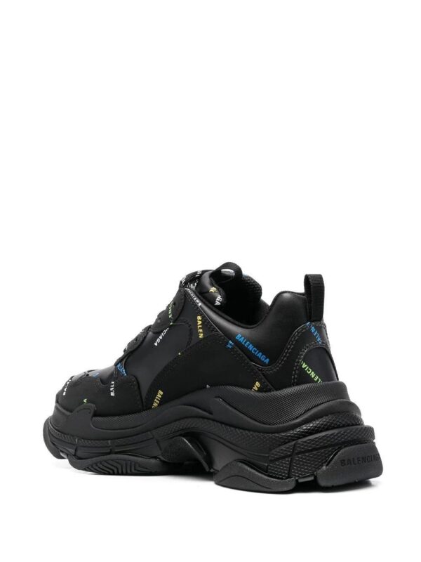 17731655_39161266_1000.jpg Balenciaga logo-print chunky trainers