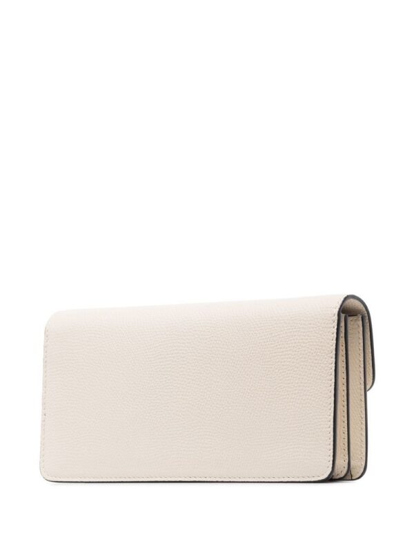 17781976_39018456_1000.jpg Valentino Garavani VLogo Signature leather chain wallet