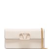 17781976_39021009_1000.jpg Valentino Garavani VLogo Signature leather chain wallet