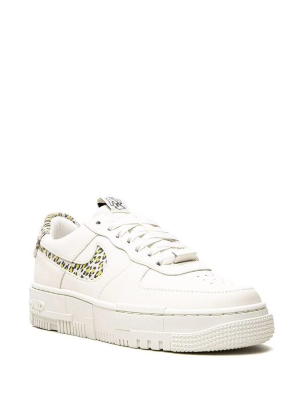 17870956_37687457_1000.jpg Nike Air Force 1 Pixel SE low-top sneakers