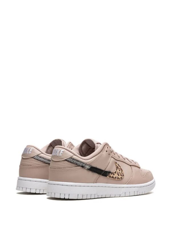 Nike  Dunk Low SE sneakers