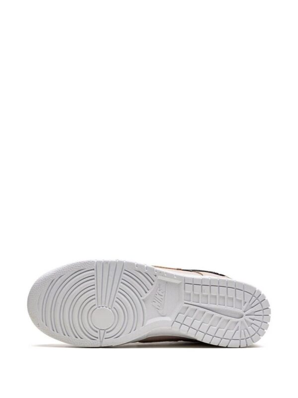 Nike  Dunk Low SE sneakers