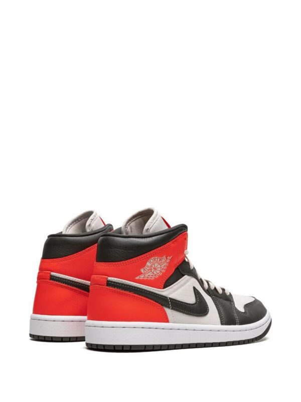 17917618_37818034_1000.jpg Jordan Air Jordan 1 Mid SE sneakers
