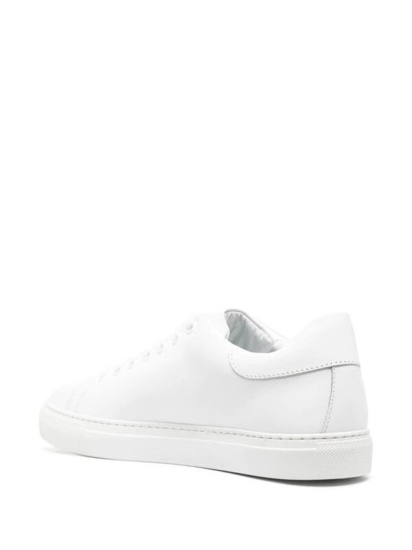 17923007_42206076_1000.jpg Moschino logo-print low-top sneakers