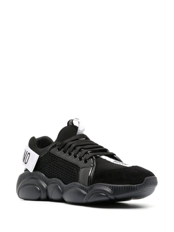 17923155_41189568_1000_3d52d481-a780-4d61-85cd-15f0c3ac76fa.jpg Moschino panelled chunky sneakers
