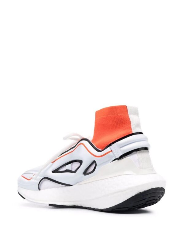 17925196_37811818_1000.jpg Adidas Ultraboost 22 sneakers