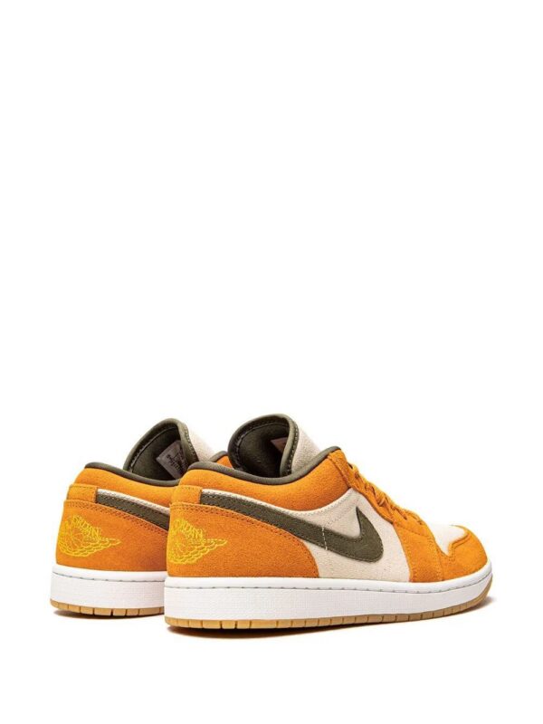17995897_38126508_1000.jpg Jordan Air Jordan 1 Low sneakers