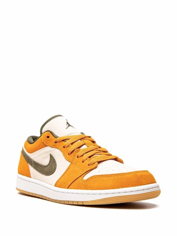 17995897_38126520_1000.jpg Jordan Air Jordan 1 Low sneakers