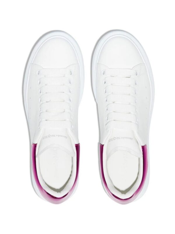 18018202_40729495_1000-1.jpg Alexander McQueen Oversized low-top sneakers