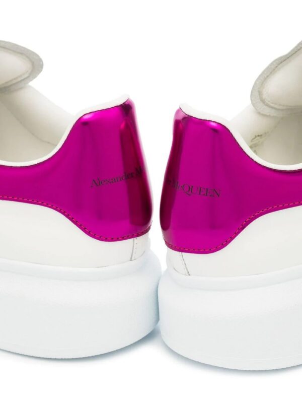 18018202_40833576_1000-1.jpg Alexander McQueen Oversized low-top sneakers