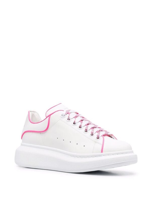 18063813_38304193_1000_c02c228f-60d4-4663-bd3b-6d754bfe0ca2.jpg Alexander Mcqueen Oversized low-top leather sneakers