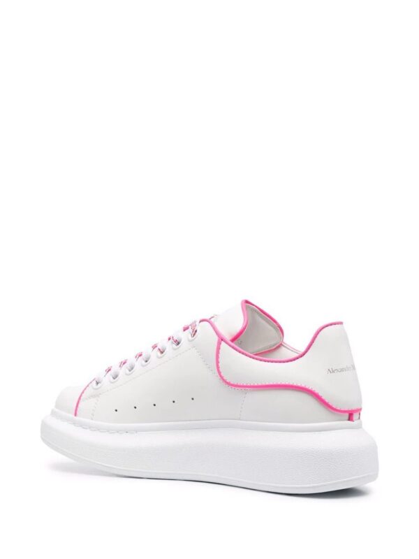 18063813_38304194_1000.jpg Alexander Mcqueen Oversized low-top leather sneakers