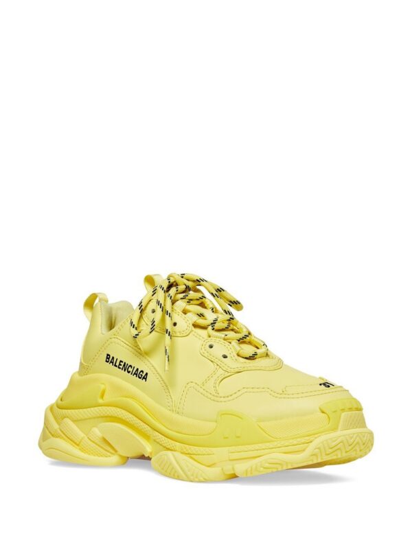 18139111_39695713_1000.jpg Balenciaga Triple S sneakers
