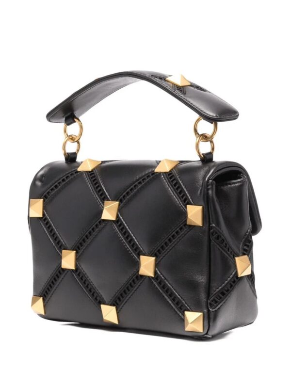 18169743_bf798bc4-5718-4535-a6b3-efac35db3ea9_1000.jpg Valentino Garavani medium Roman Stud shoulder bag