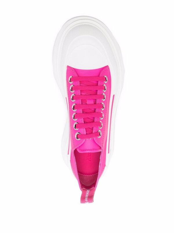 18199172_38857642_1000_a4390da3-ab7c-4a79-b4d1-f9b954a1e578.jpg Alexander McQueen chunky-sole lace-up sneakers