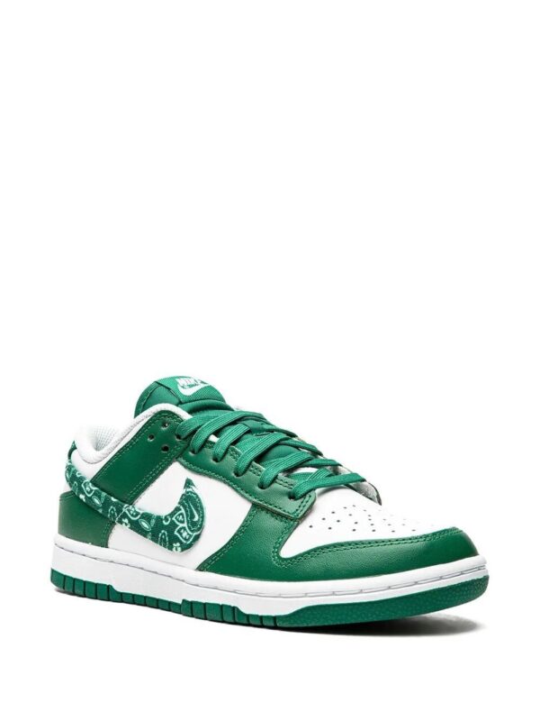 18231309_40758404_1000-1.jpg Nike Dunk Low Essential "Paisley" sneakers