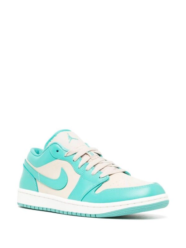 18251327_39297723_1000.jpg Jordan Air Jordan 1 low-top sneakers
