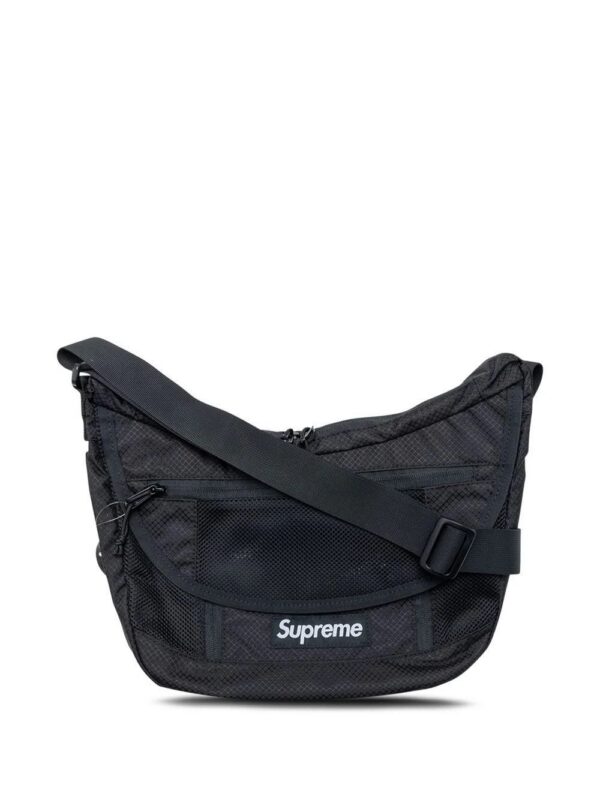 18303056_39804523_1000.jpg Supreme logo-patch shoulder bag
