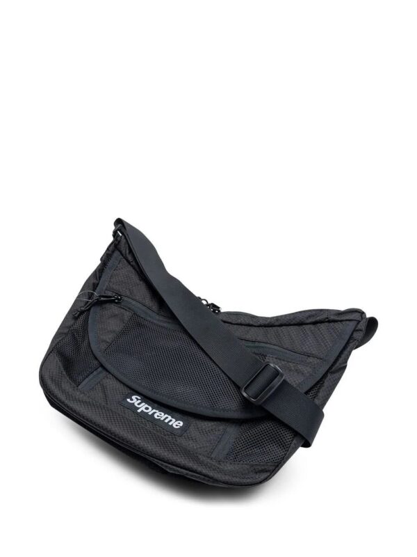 18303056_39805341_1000.jpg Supreme logo-patch shoulder bag