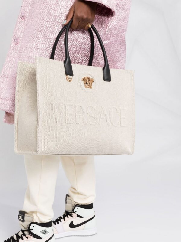 18330820_39177574_1000.jpg Versace large La Medusa canvas tote bag