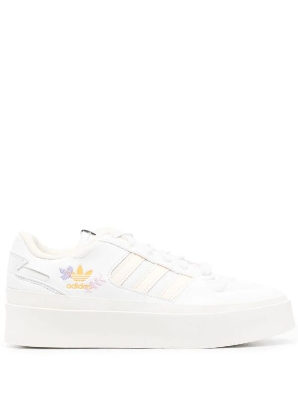 18356933_39380861_1000-1.jpg adidas floral-embroidered logo sneakers