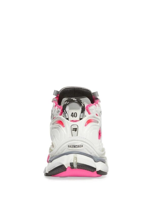 18373135_40979006_1000.jpg Balenciaga Runner panelled sneakers