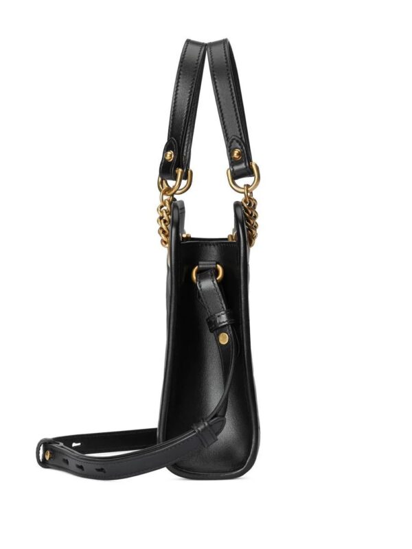 18397677_39420941_1000.jpg Gucci mini Marmont crossbody bag