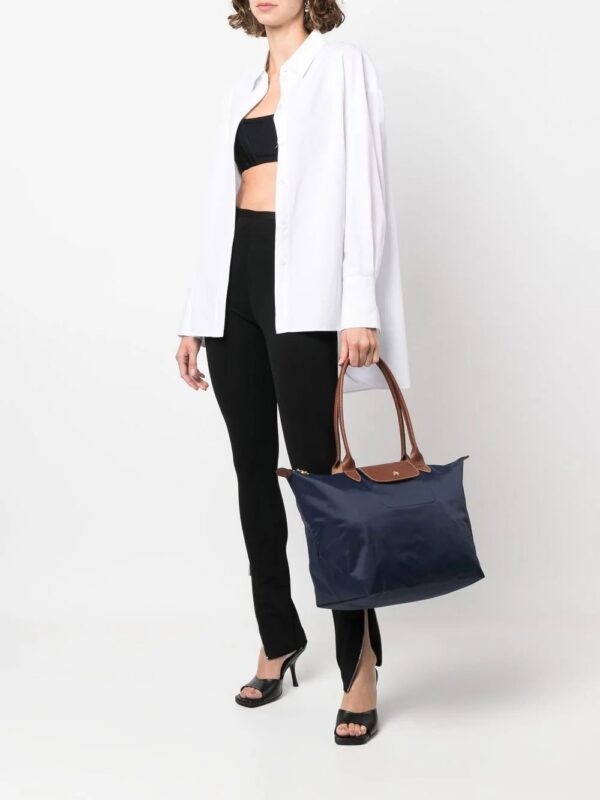 18404398_39854187_1000_2b7e132f-3517-4145-b673-09598c4a086d.jpg Longchamp Le Pliage Original large shoulder bag