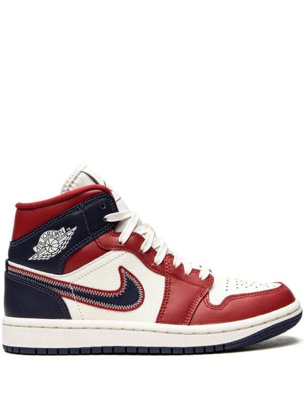 18420809_39658527_1000.jpg Jordan Air Jordan 1 Mid SE sneakers