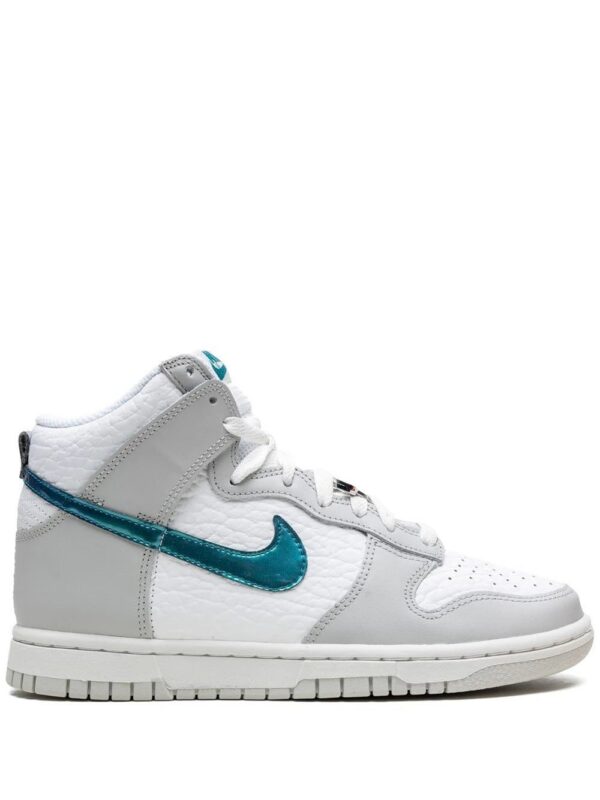 18436461_39524326_1000.jpg Nike Dunk High sneakers