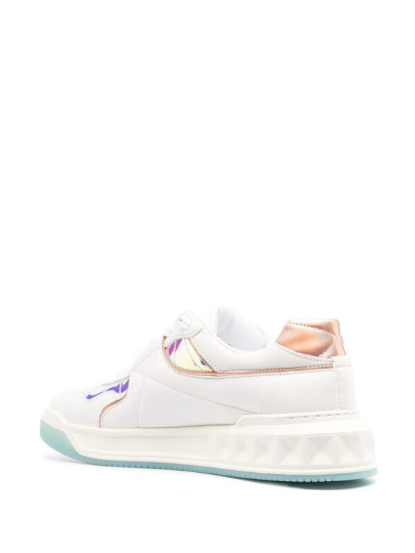 18461135_41855009_1000.jpg Valentino Garavani One-Stud low-top sneakers