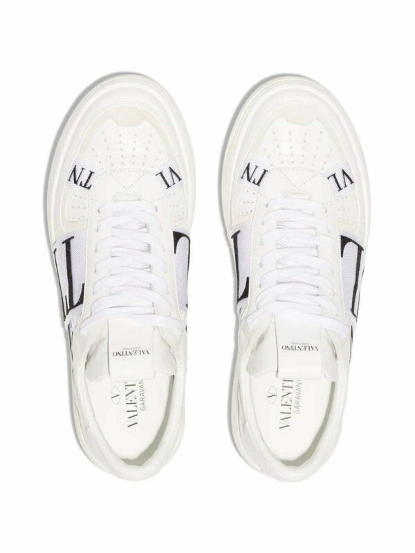 18462088_40693091_1000.jpg Valentino Garavani VL7N low-top sneakers
