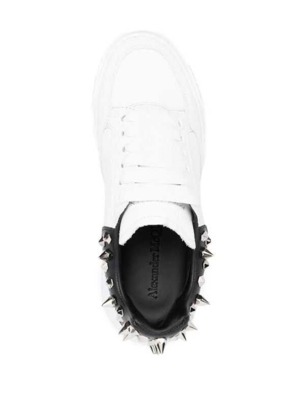 18478011_39885308_1000-1.jpg Alexander McQueen spike-stud detail Oversized sneakers