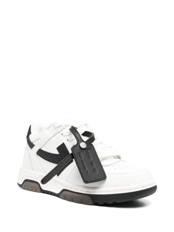 18487341_40145818_1000-1.jpg Off-White Out of Office low-top sneakers