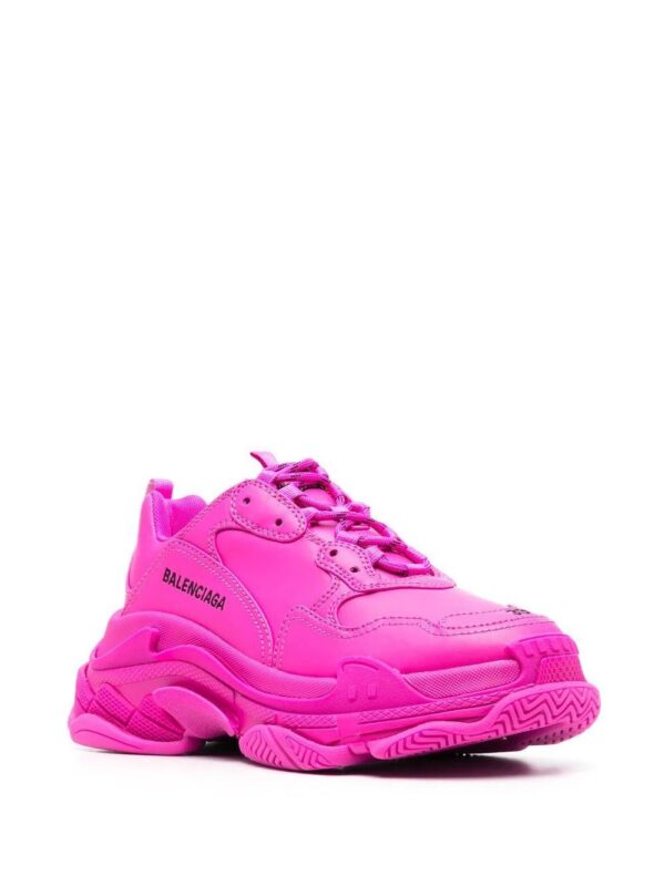 18489675_40237324_1000.jpg Balenciaga Triple S chunky-sole sneakers