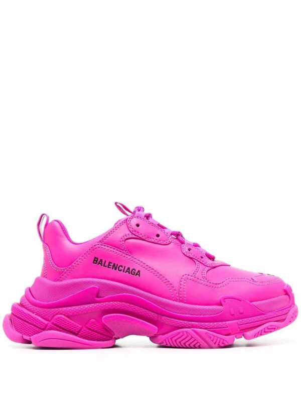 18489675_40237326_1000.jpg Balenciaga Triple S chunky-sole sneakers