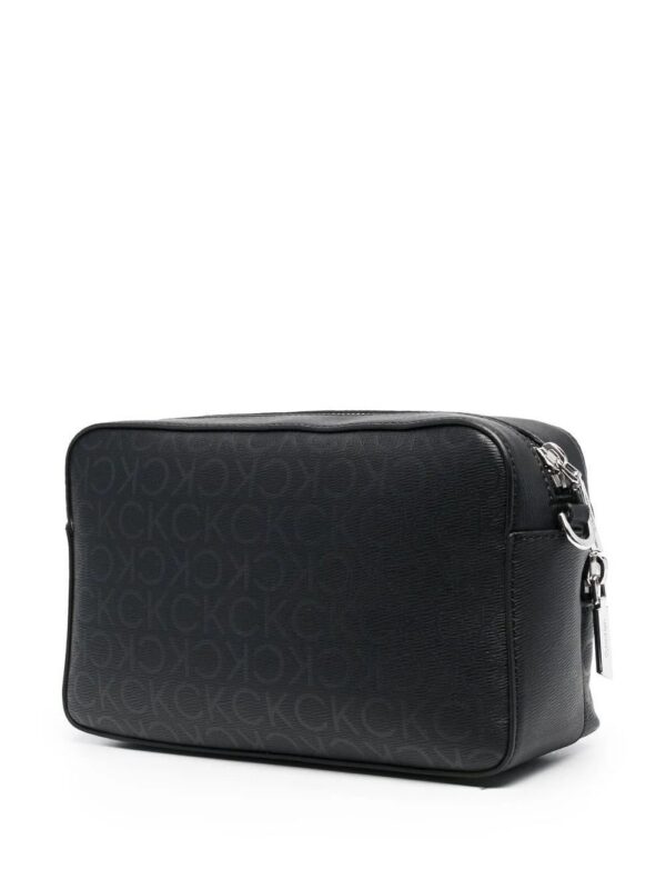 18498119_41785498_1000.jpg Calvin Klein logo-pattern camera bag