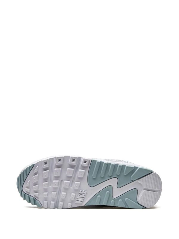 18509531_40478329_1000.jpg Nike Air Max 90 low-top sneakers