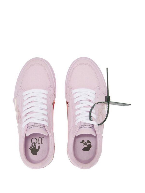 18533215_41354904_1000.jpg Off-white Arrows low-top sneakers