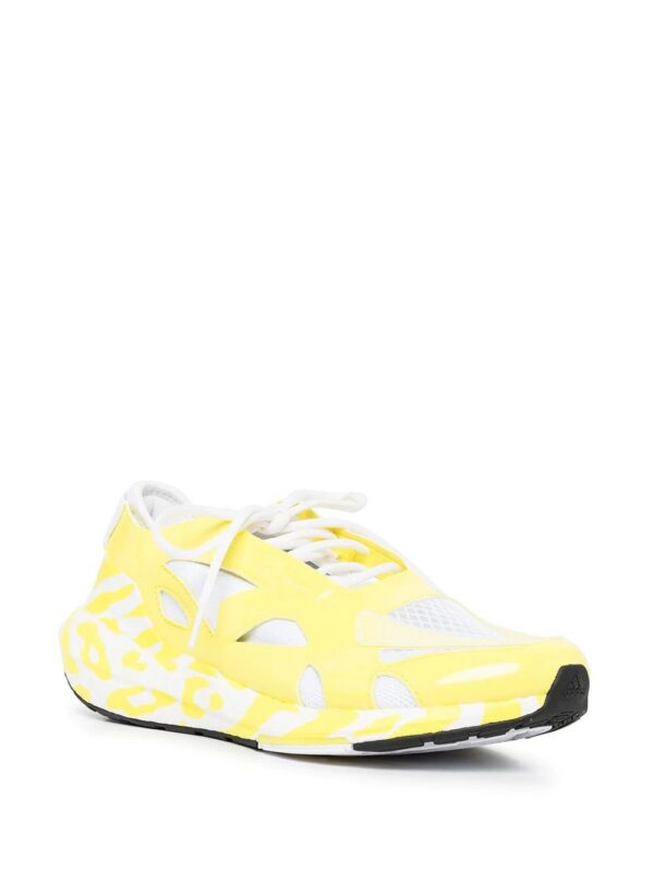 18604793_40273177_1000.jpg Adidas UltraBoost 22 Graphic sneakers